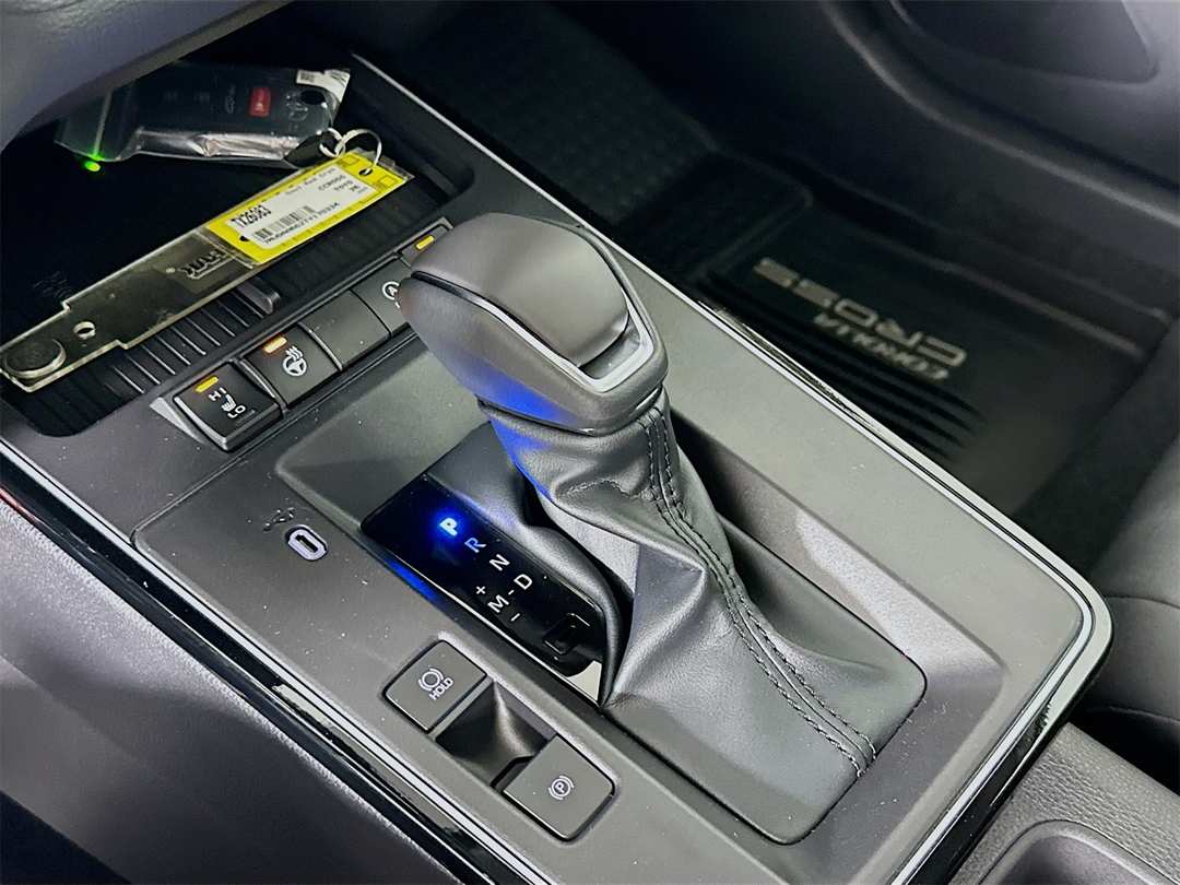 2026 Toyota Corolla Cross XLE - Image 17