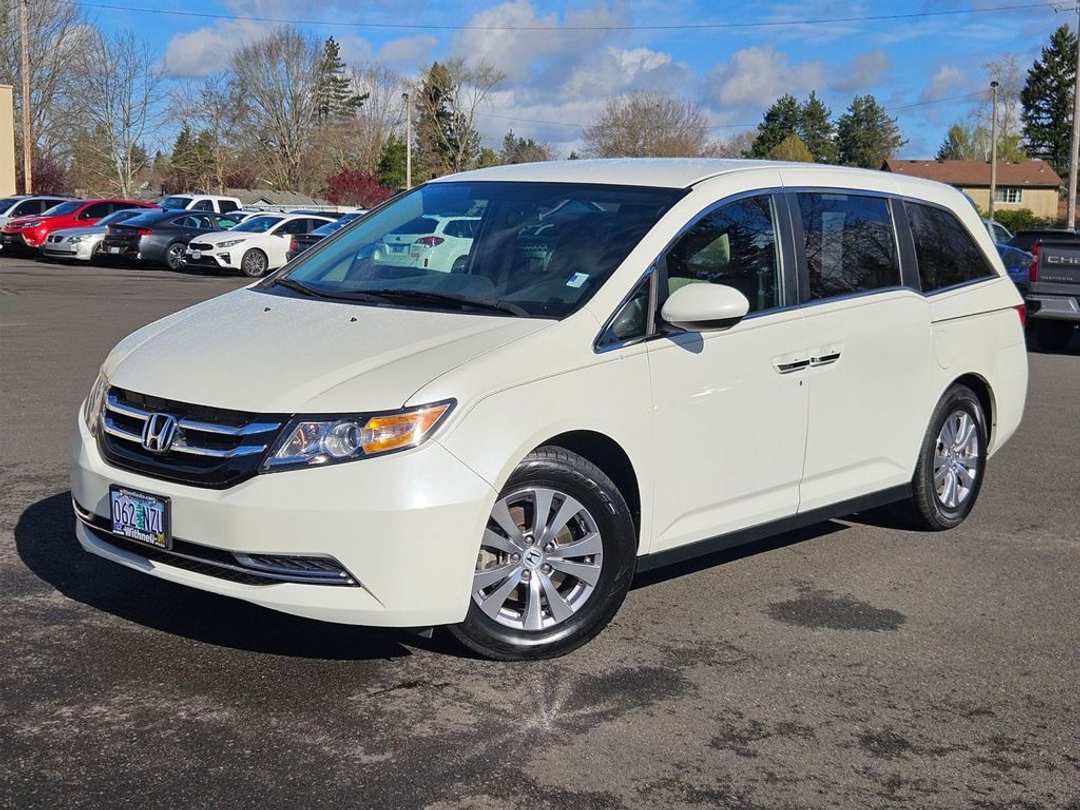 2017 Honda Odyssey EX - Image 2