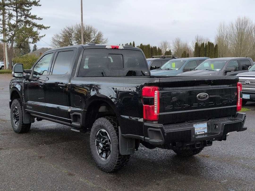 2026 Ford F-350Sd Lariat - Image 3
