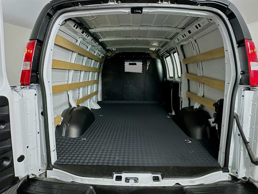 2024 GMC Savana 2500 Work - Image 22