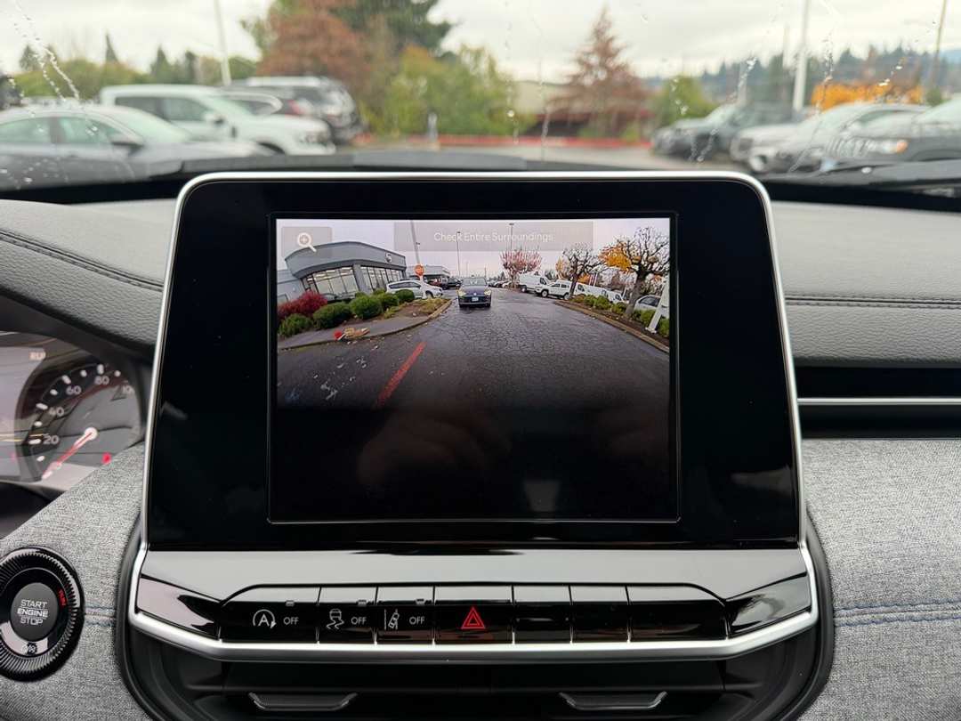 2026 Jeep Compass Latitude - Image 21