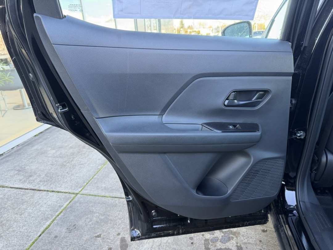 2026 Nissan Kicks S - Image 27