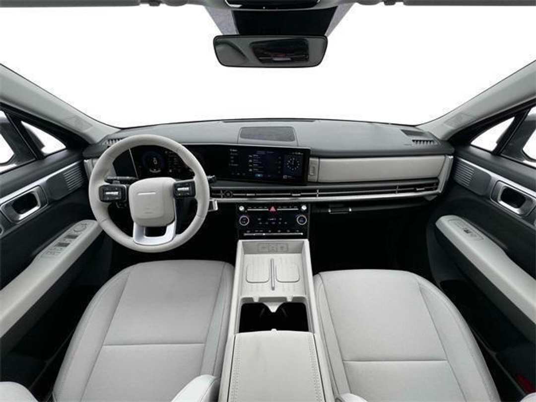 2026 Hyundai Santa Fe SE - Image 13