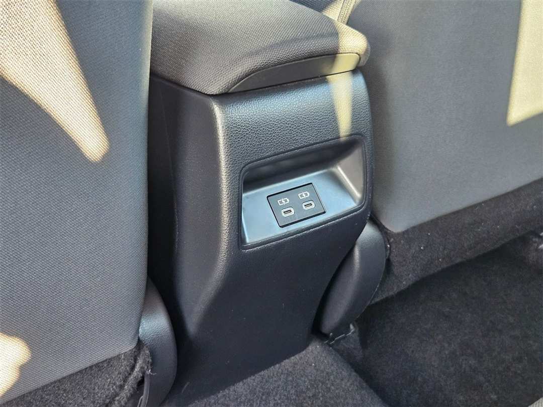 2024 Toyota Corolla LE - Image 25