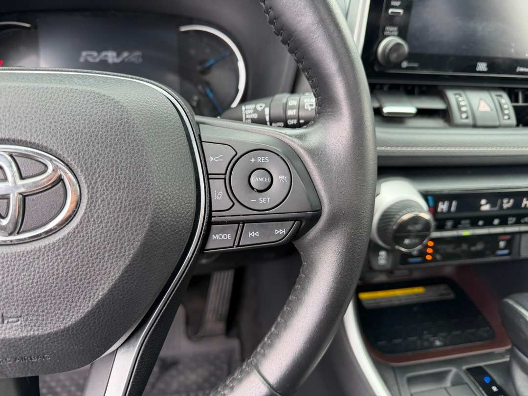 2019 Toyota Rav4 Limited - Image 19