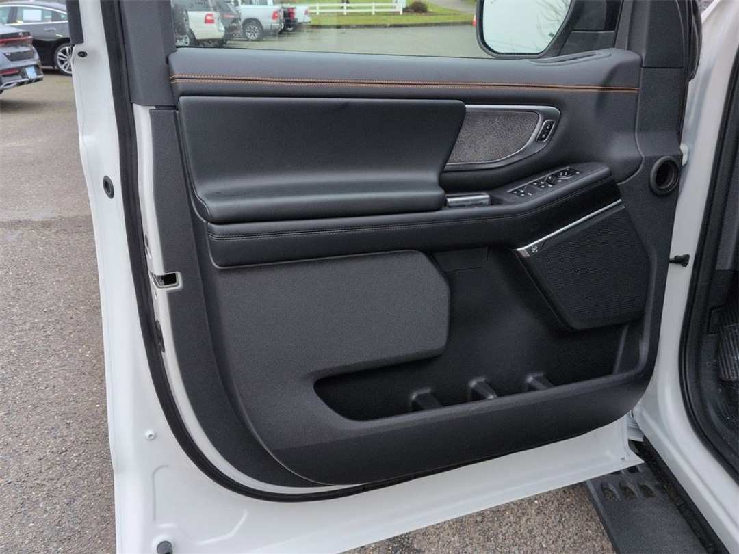 2026 Ford Expedition Tremor - Image 9