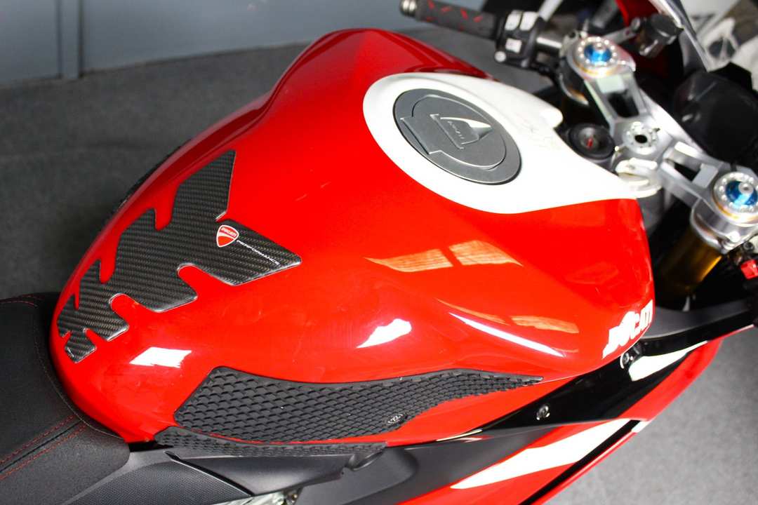 2023 Ducati Panigale V2 Bayliss 1St Championship 20Th Anniversary - Image 13