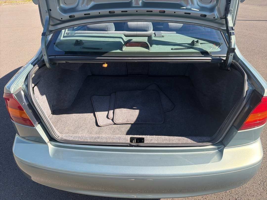 2003 Subaru Legacy L - Image 19