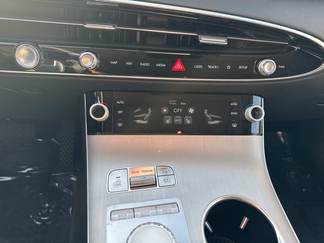 2026 Genesis Gv70 2.5T Select - Image 26