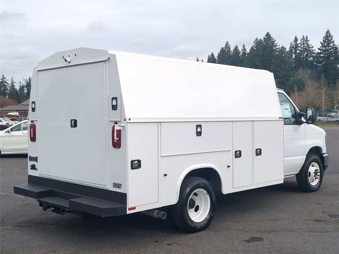 2024 Ford E-350sd Base - Image 5