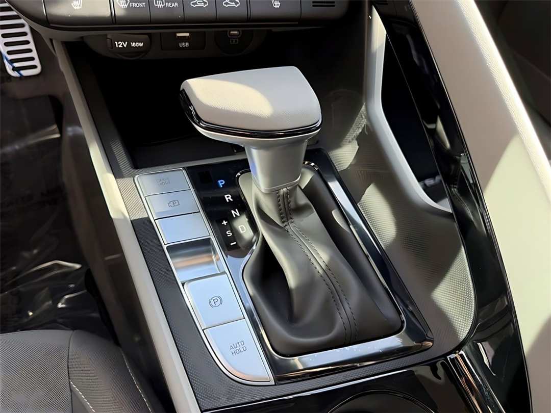 2026 Hyundai Elantra SEL Sport - Image 24