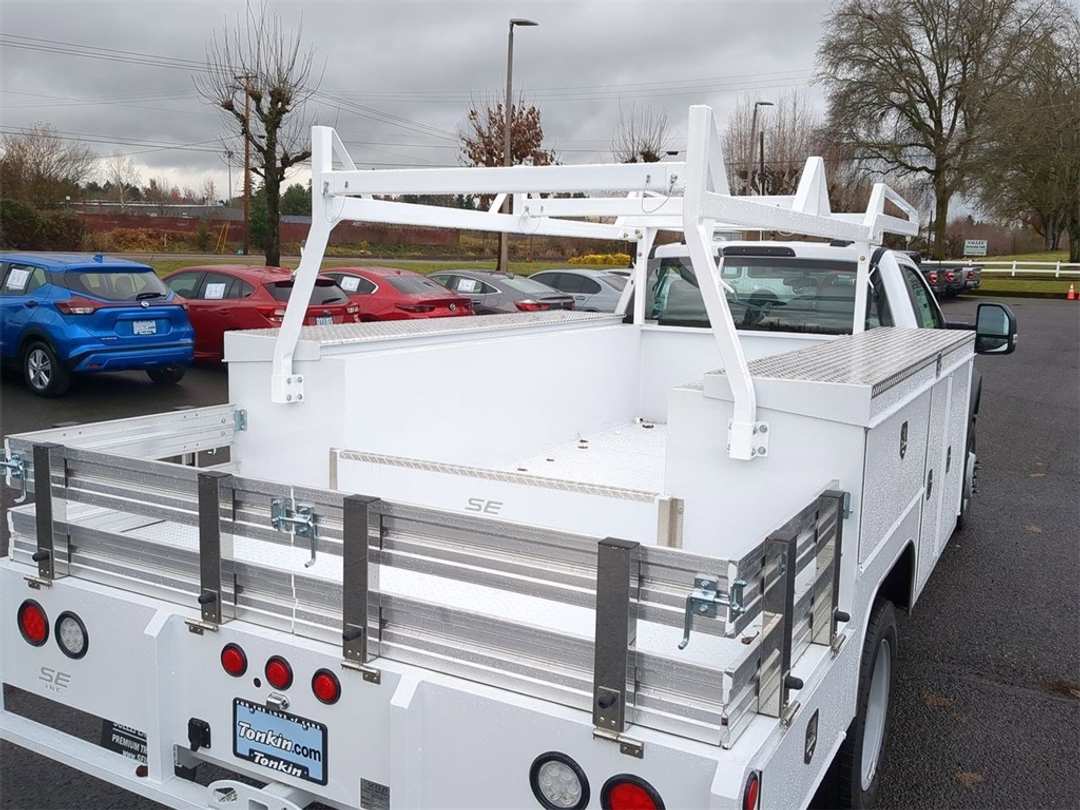 2024 Ford F-550Sd XL - Image 38