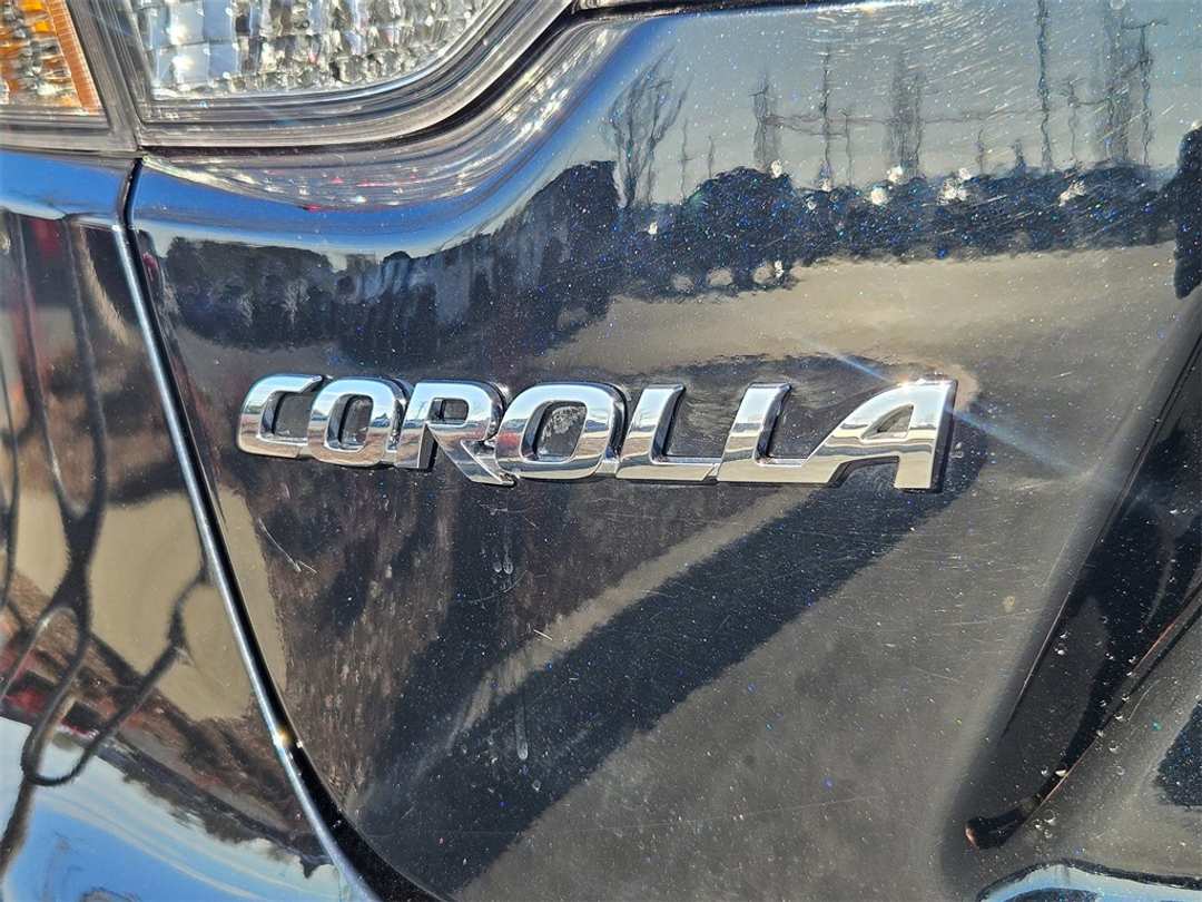 2024 Toyota Corolla LE - Image 29