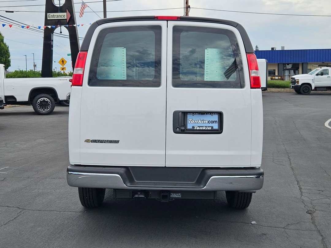 2025 Chevrolet Express 2500 Work - Image 5