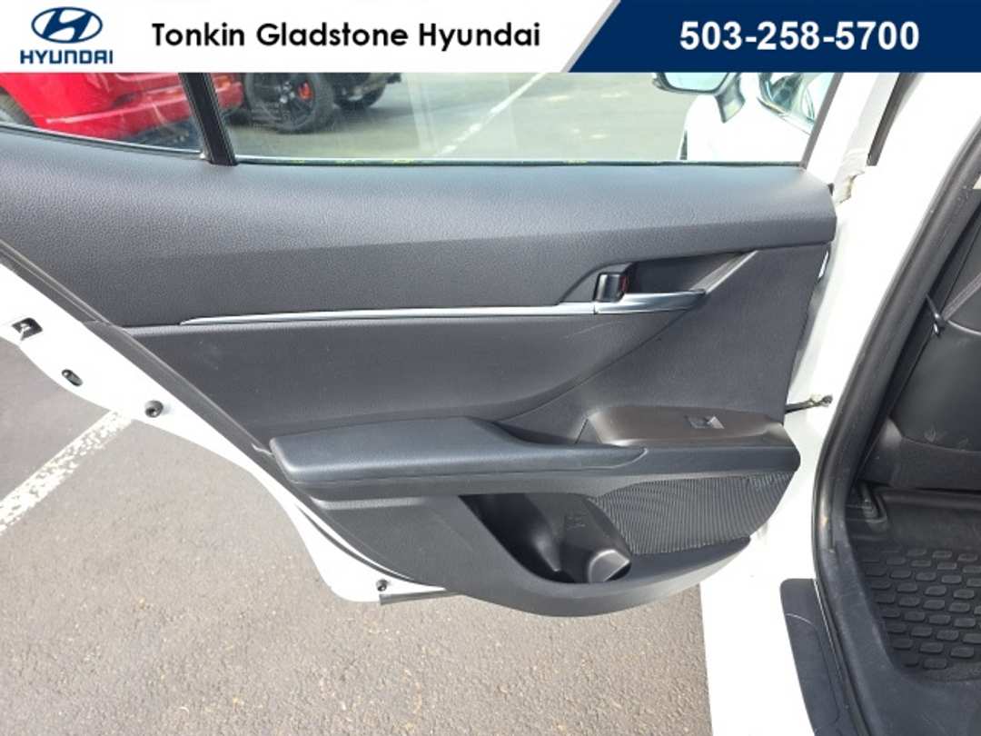 2021 Toyota Camry SE - Image 23