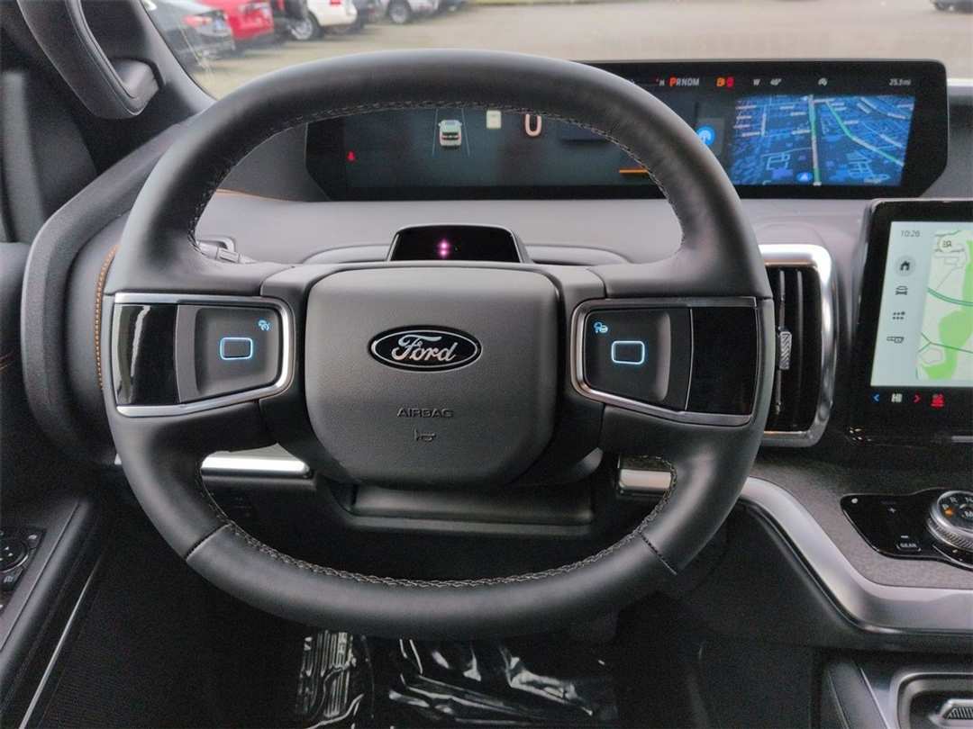 2026 Ford Expedition Tremor - Image 14