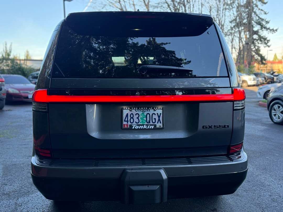 2024 Lexus GX 550 Luxury - Image 10