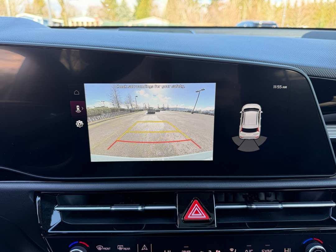 2025 Kia Niro EX - Image 22