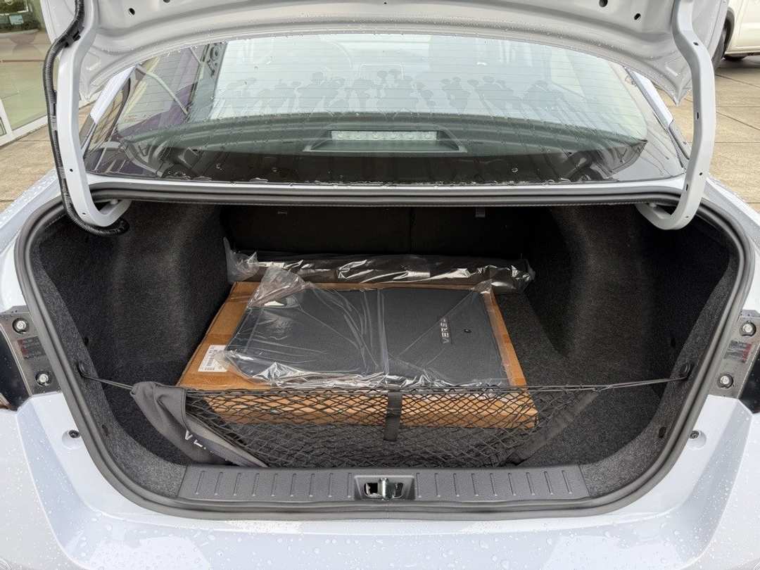 2025 Nissan Versa 1.6 SV - Image 17