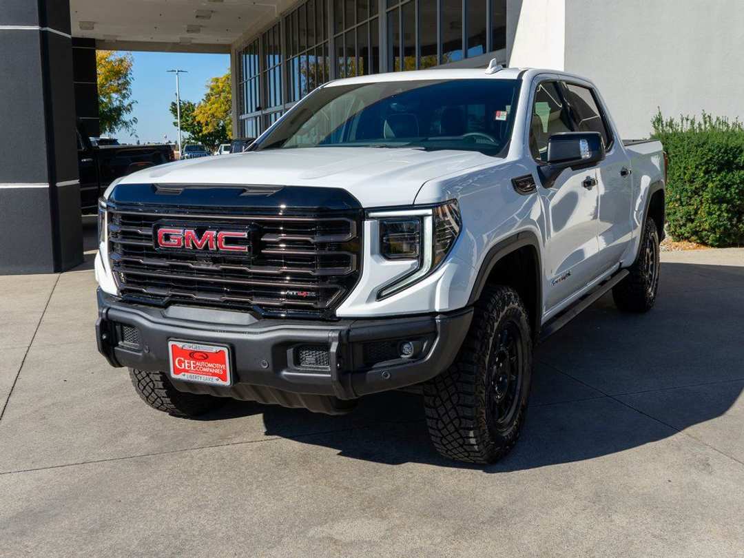2026 GMC Sierra 1500 AT4X - Image 3