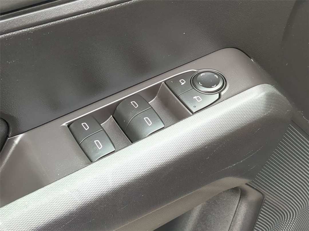 2023 Chevrolet Colorado Work - Image 11