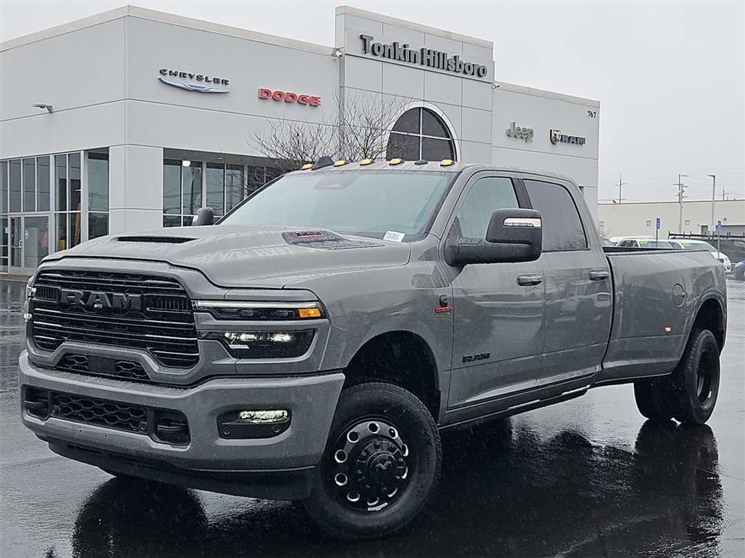2026 Ram 3500 Laramie - Image 3