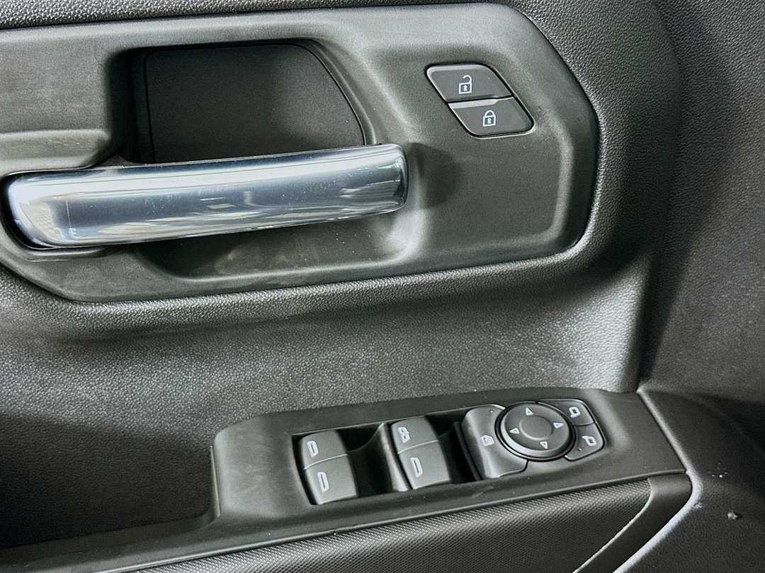 2026 Chevrolet Silverado 1500 Custom - Image 18