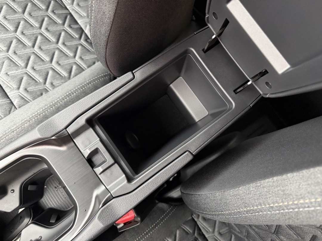 2026 Nissan Kicks SV - Image 27