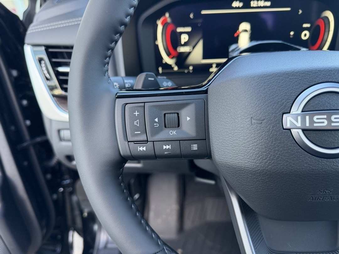 2026 Nissan Rogue Platinum - Image 21