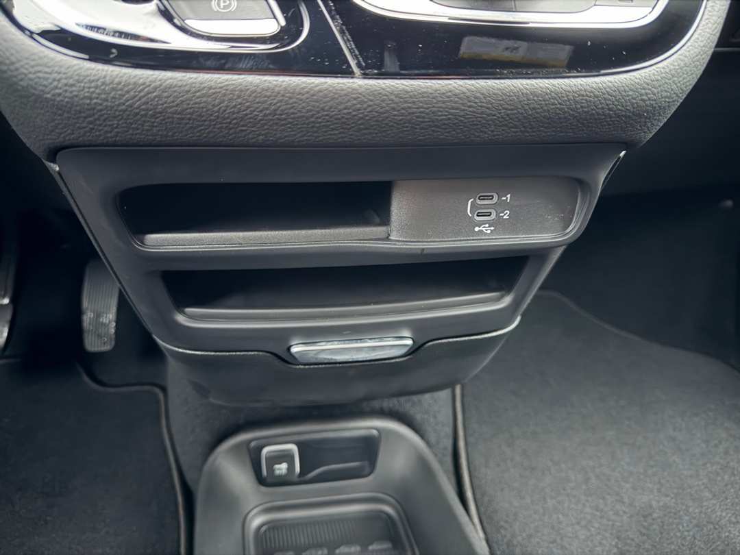 2026 Chrysler Pacifica Select - Image 25