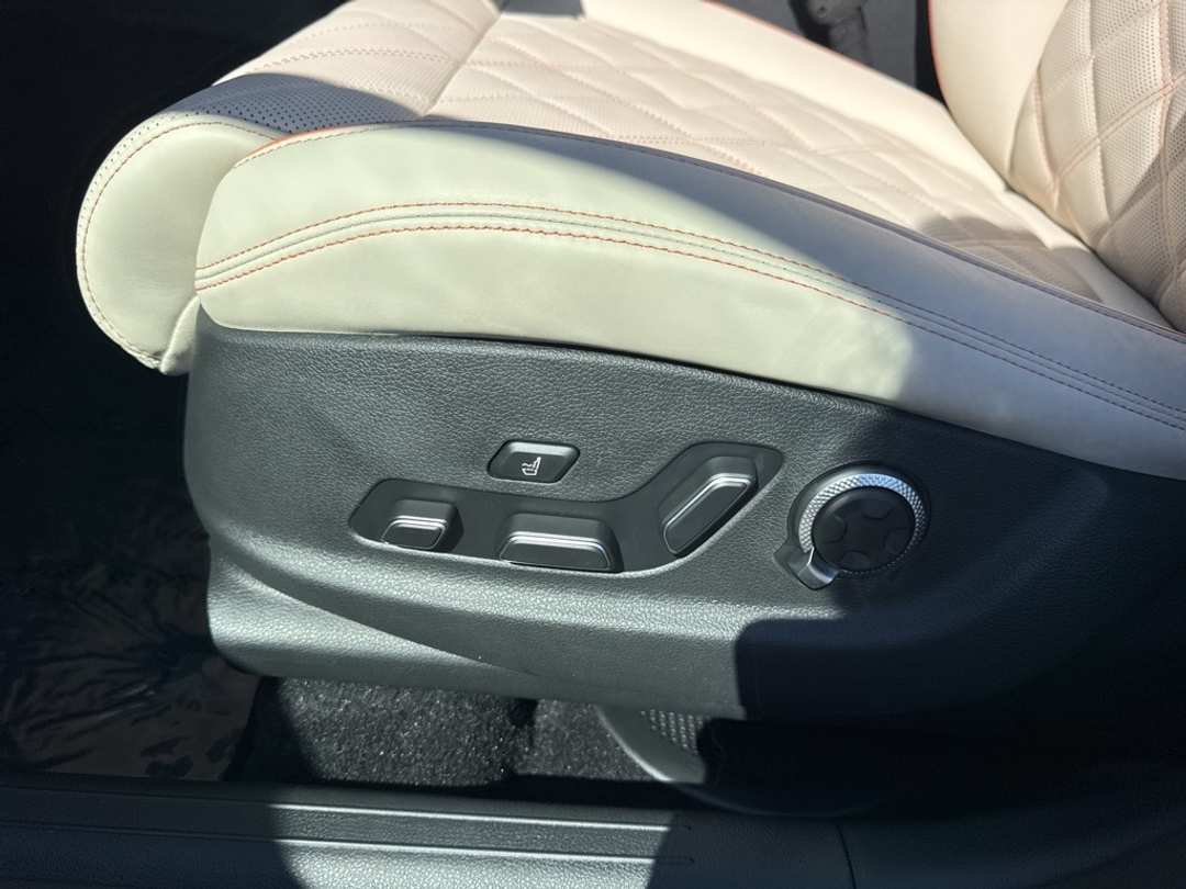 2026 Genesis Gv70 3.5T Sport Prestige - Image 20