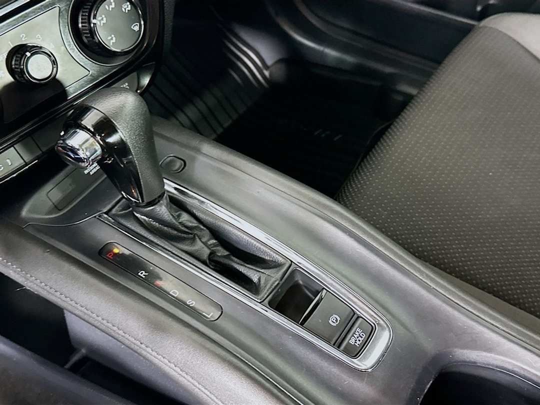 2021 Honda HR-V LX - Image 17