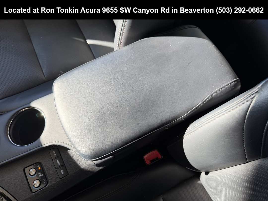 2014 Toyota Avalon Limited - Image 26