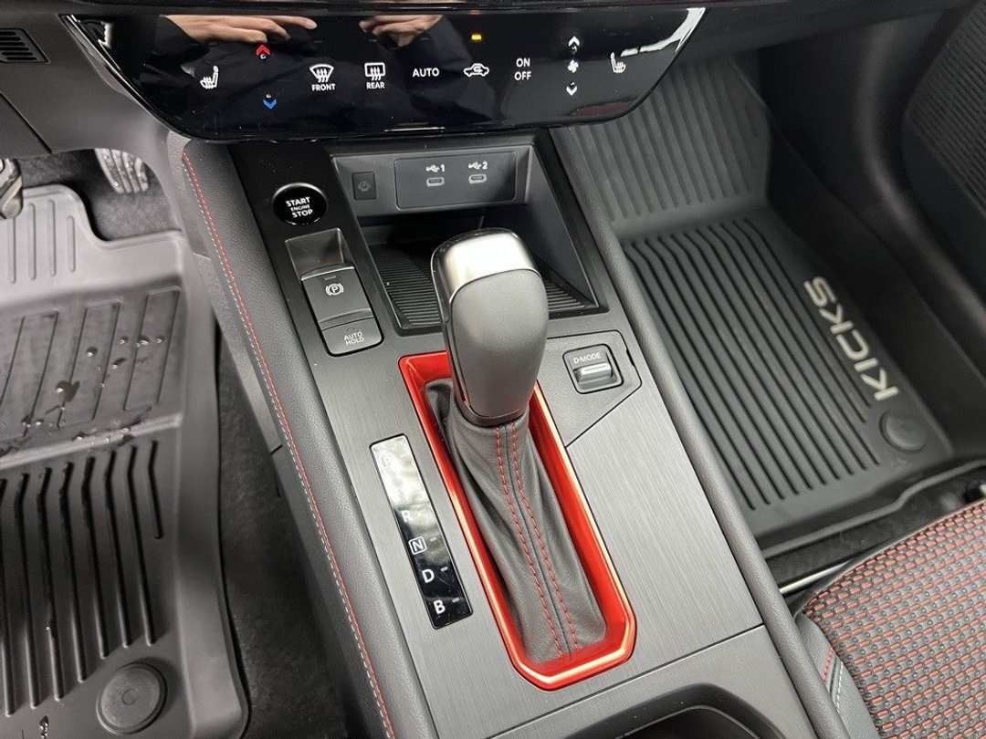 2026 Nissan Kicks SR - Image 21