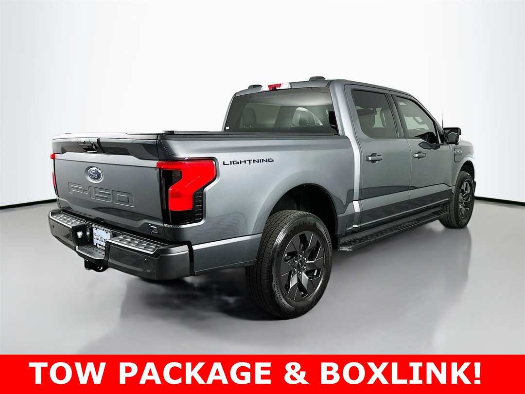 2023 Ford F-150 Lightning XLT - Image 8
