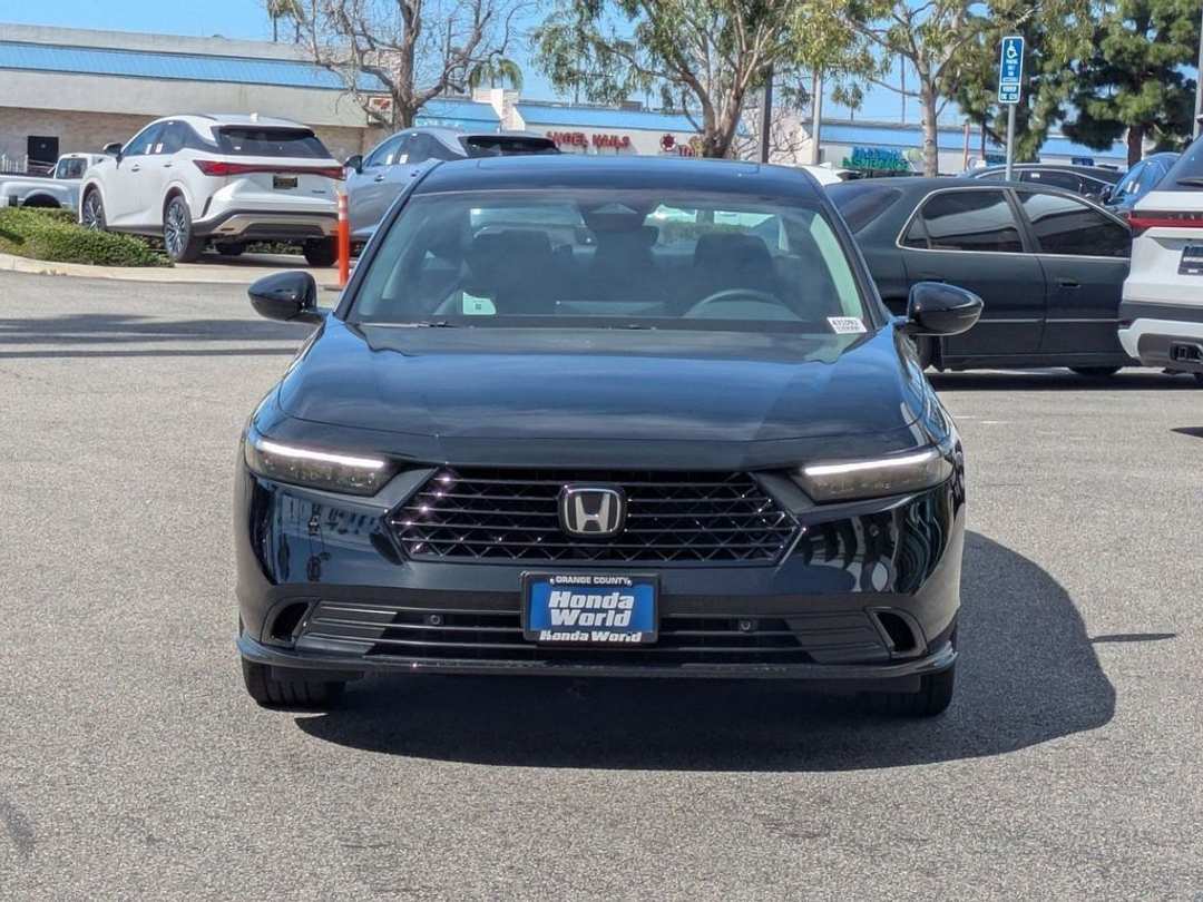 2026 Honda Accord EXL - Image 3