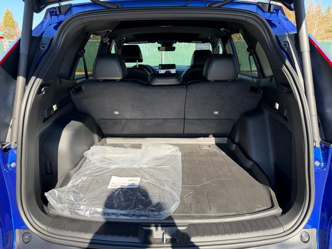 2025 Honda CR-V Sport Touring - Image 11