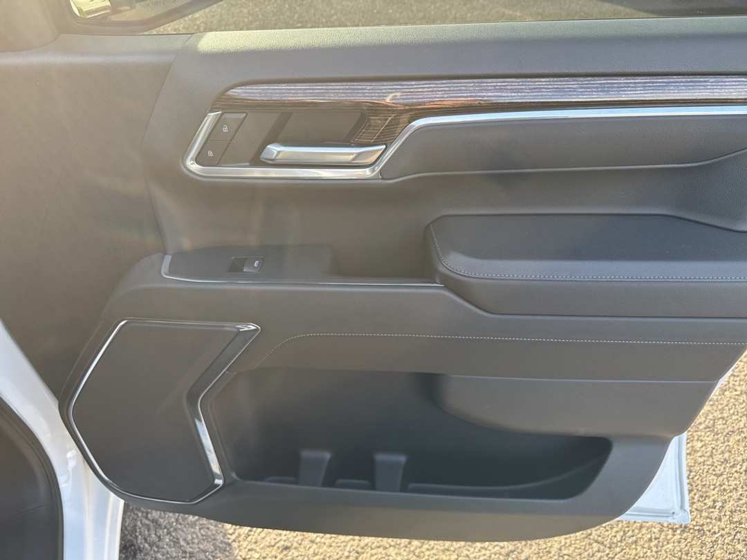 2023 GMC Sierra 1500 Elevation - Image 30