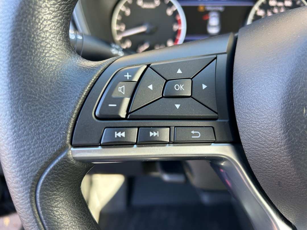 2025 Nissan Altima 2.5 SV - Image 13