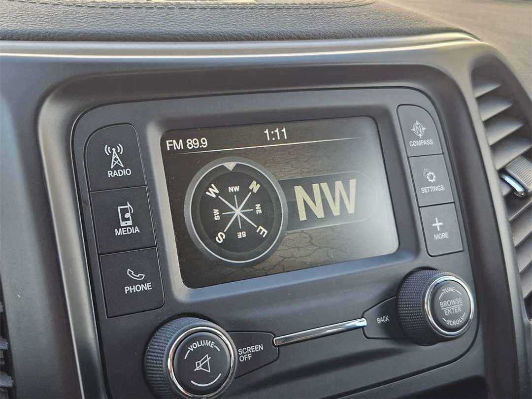 2018 Jeep Cherokee Latitude - Image 20