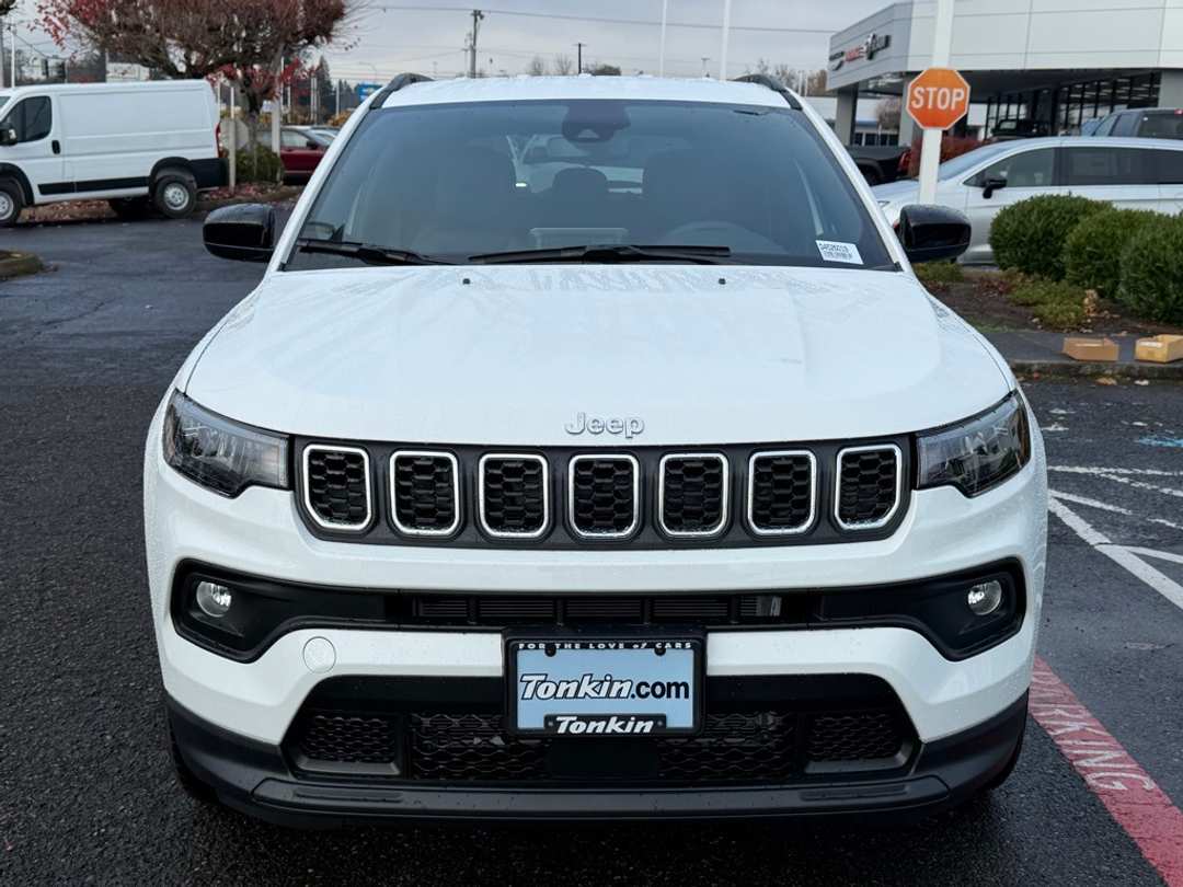 2026 Jeep Compass Latitude - Image 3