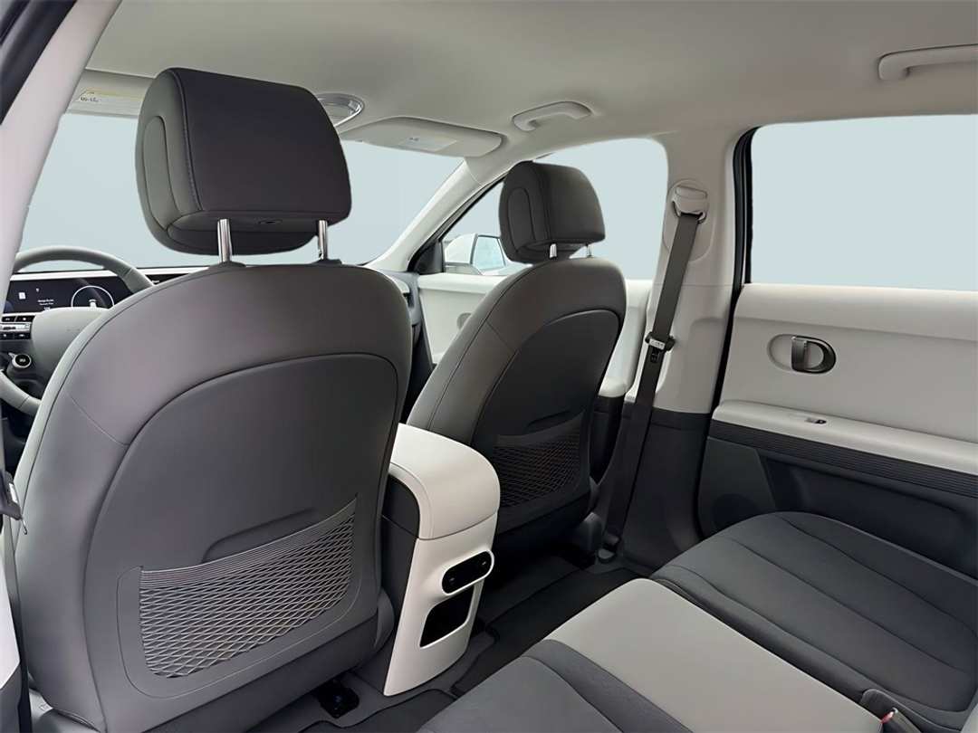 2026 Hyundai Ioniq 5 SE - Image 29