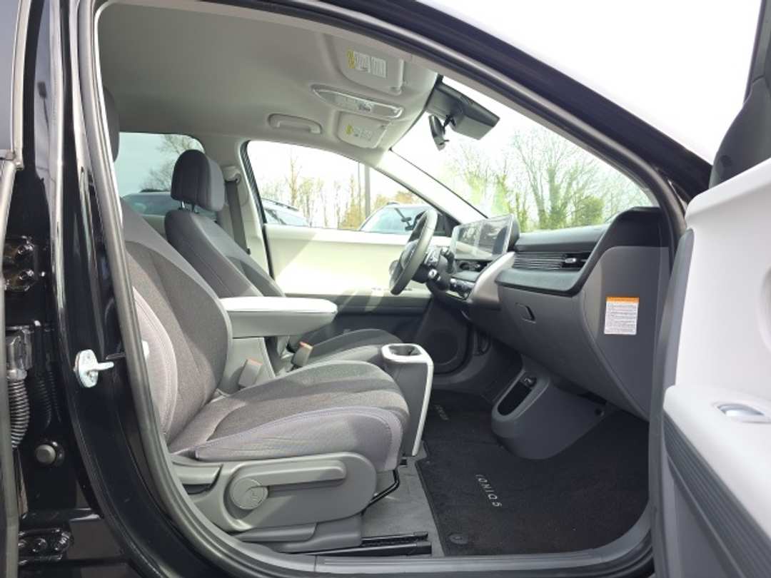 2023 Hyundai Ioniq 5 SE - Image 23