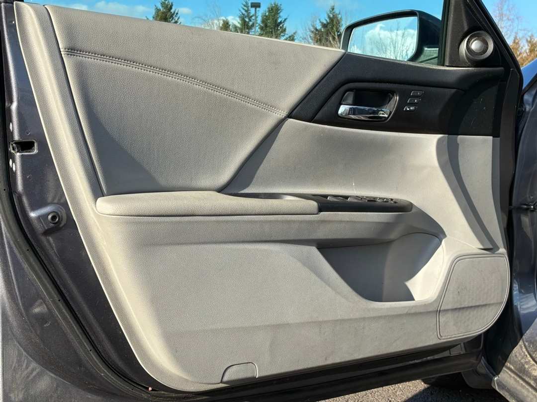 2015 Honda Accord EXL - Image 20