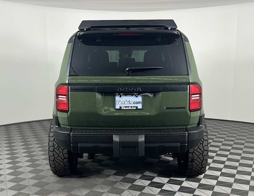 Toyota Land Cruiser - Image 2