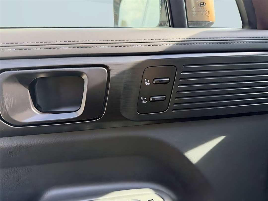 2026 Hyundai Santa Fe Calligraphy - Image 12