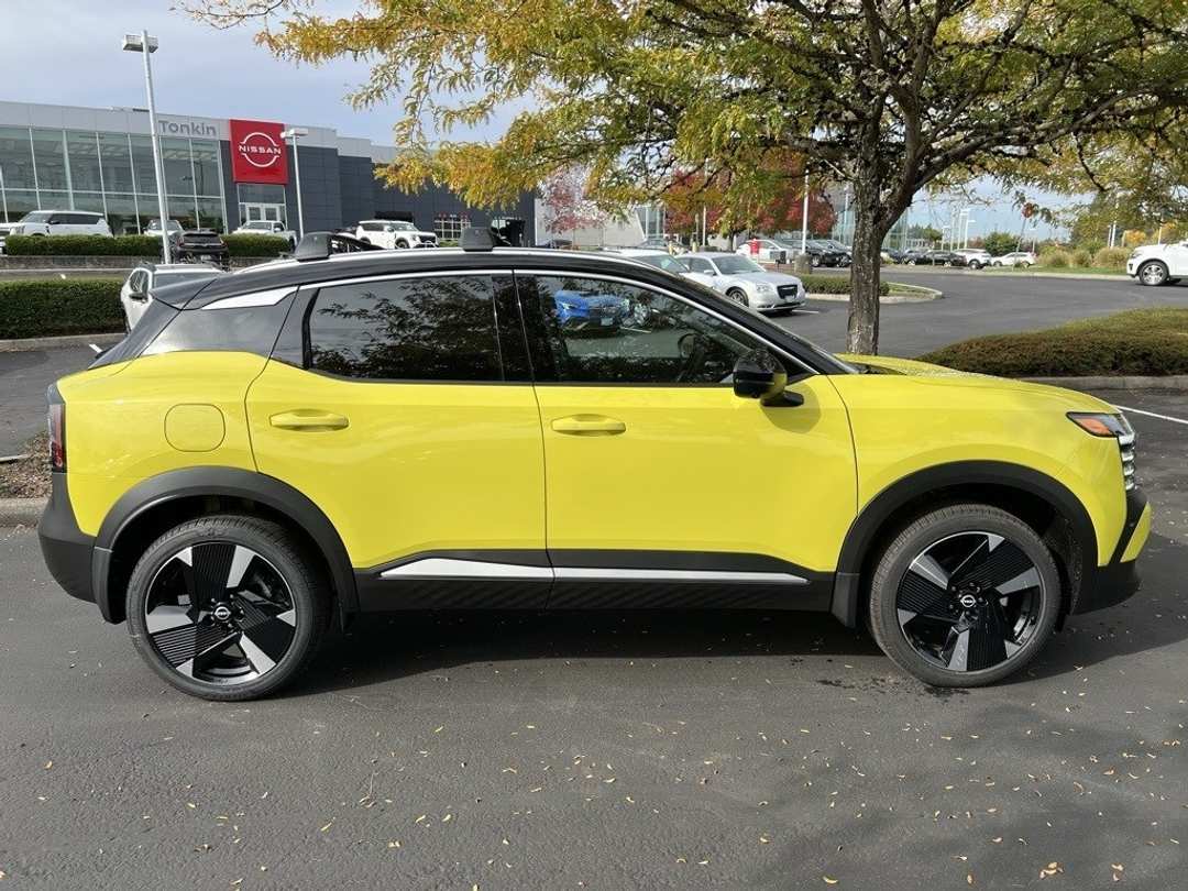 2026 Nissan Kicks SR - Image 7