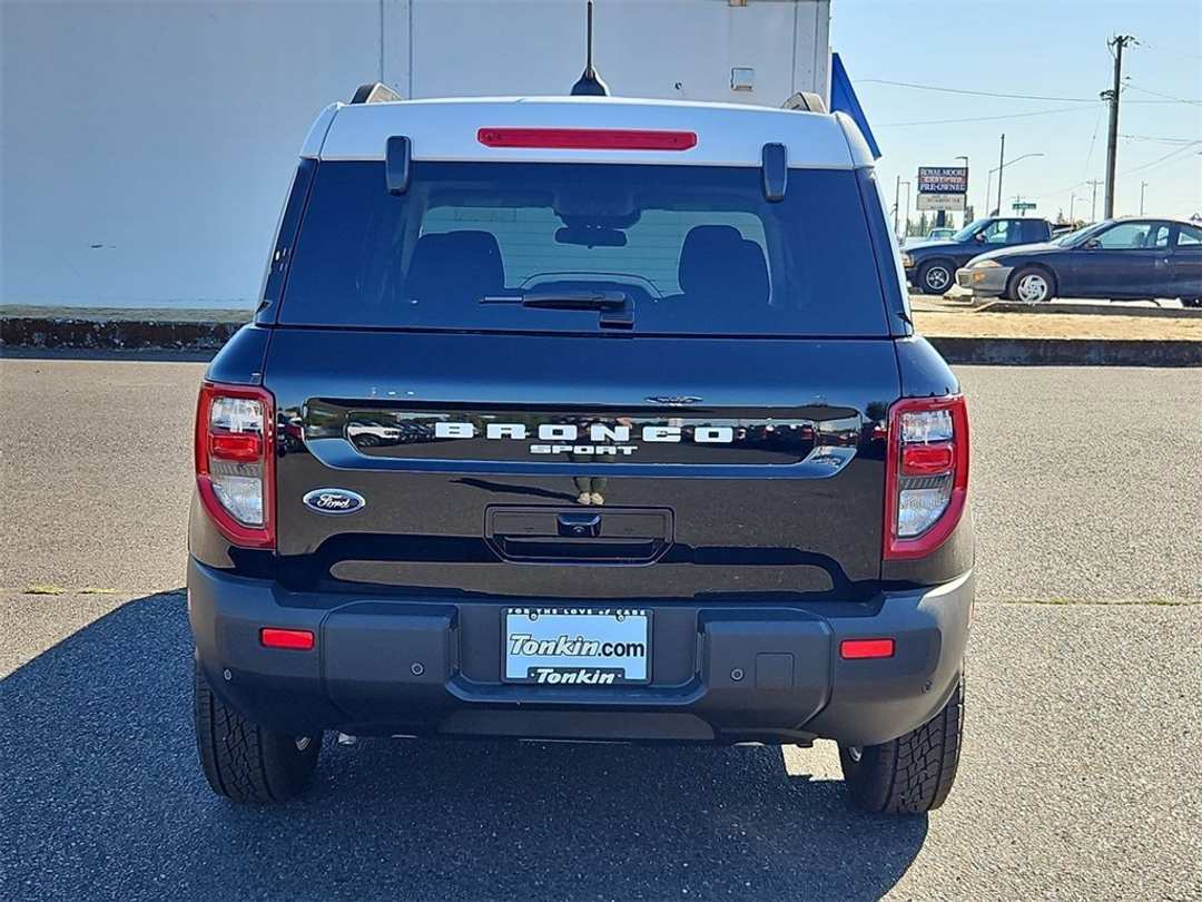 2025 Ford Bronco Sport Heritage - Image 4