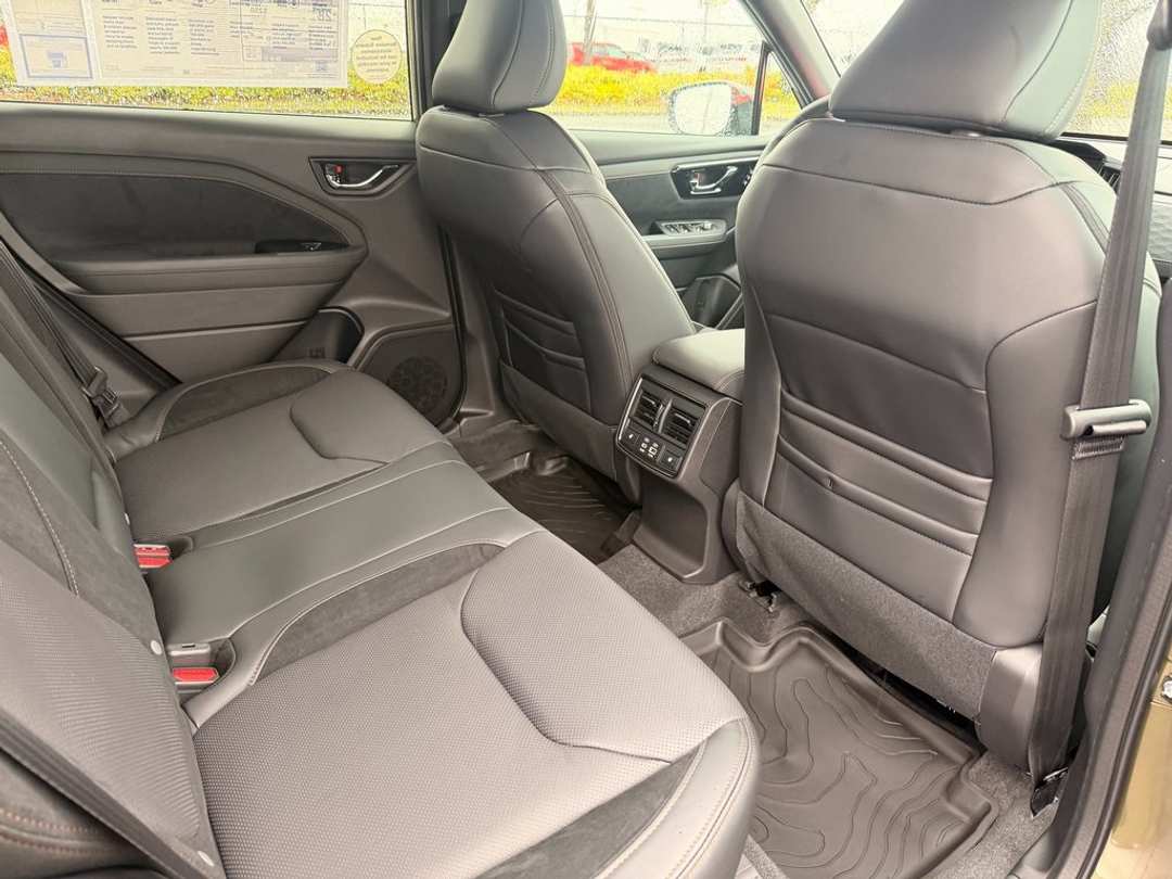 2026 Subaru Forester Touring - Image 24