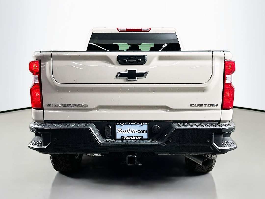 2026 Chevrolet Silverado 2500Hd Custom - Image 7